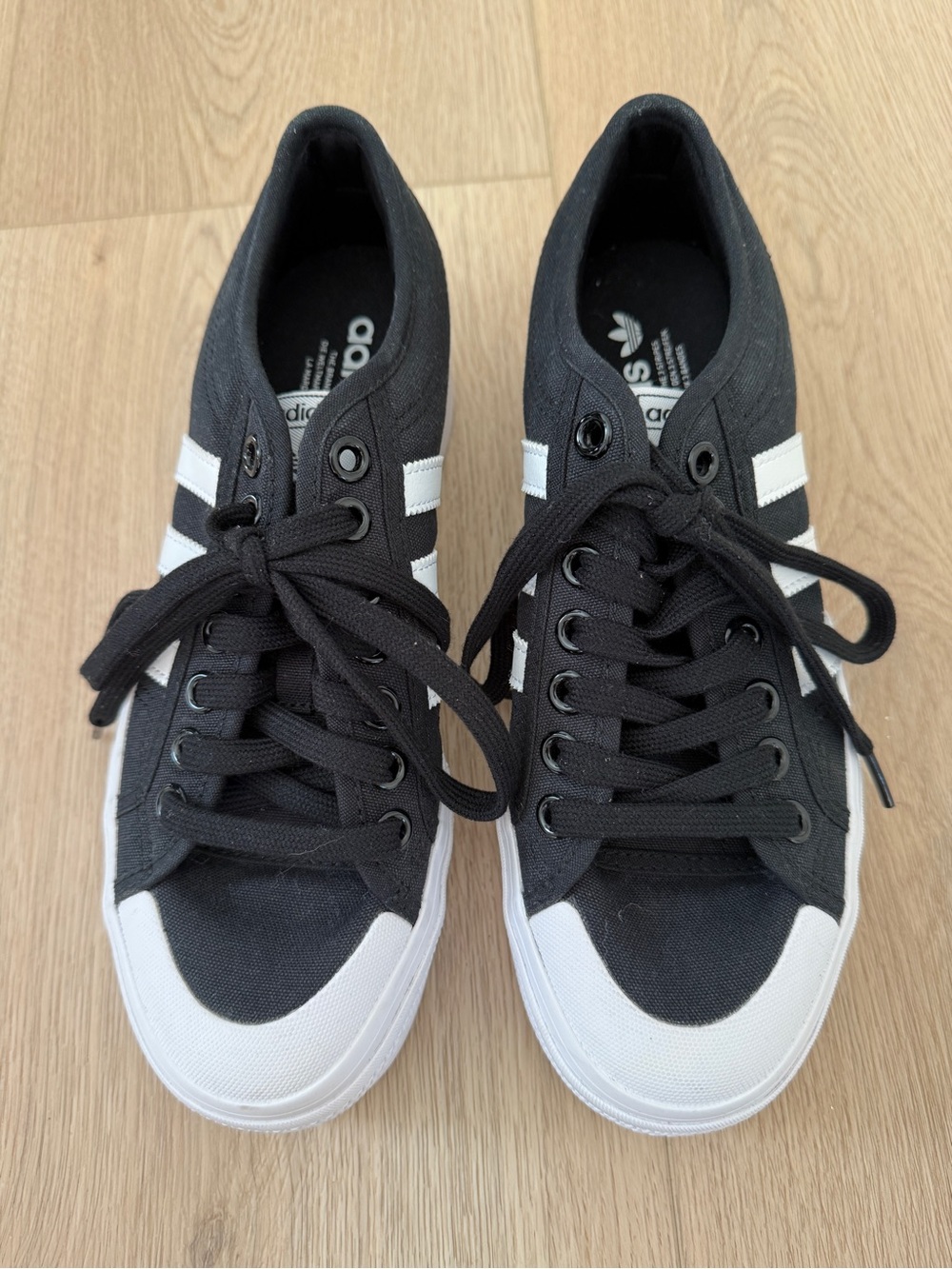 Adidas Nizza Platform black-and-white canvas sneakers 9